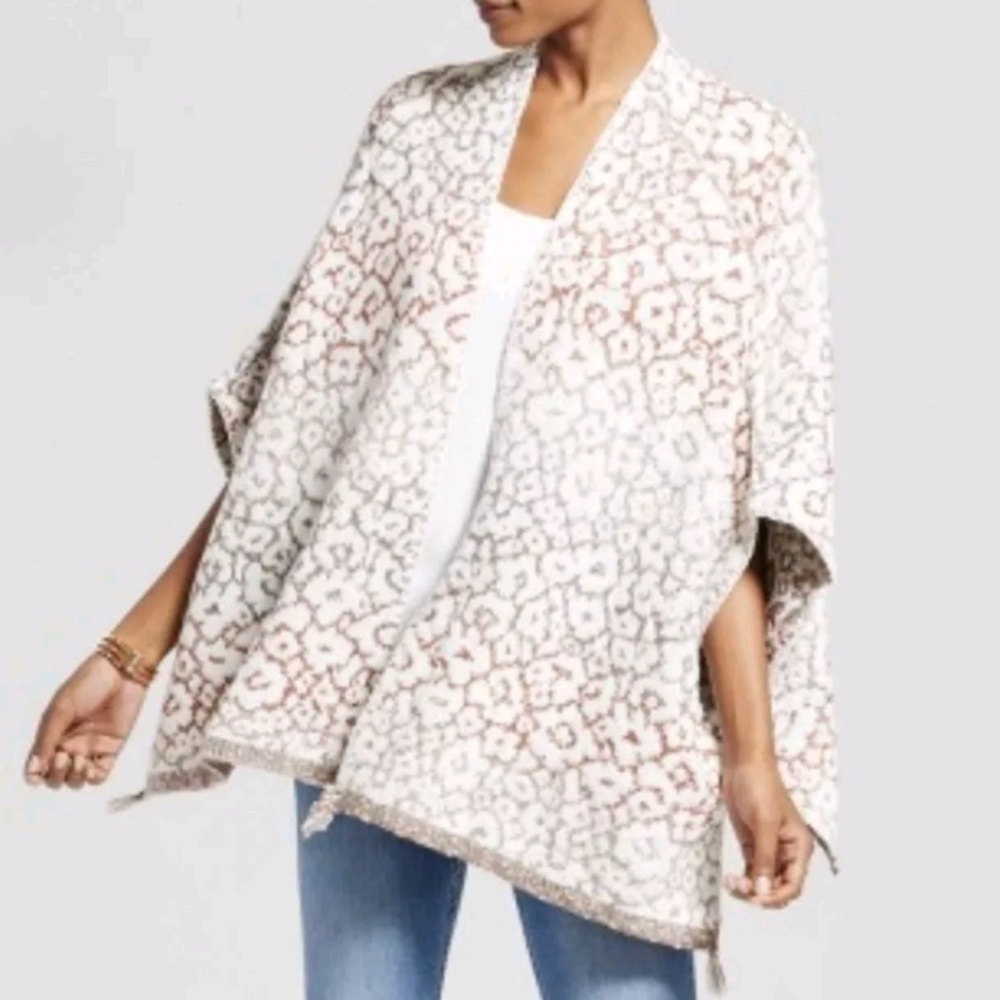 Knox Rose animal floral printed poncho sweater